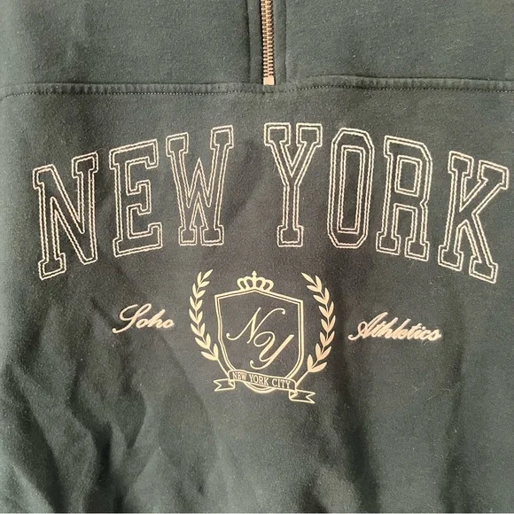 Preppy New York soho athletics Green Half-Zip Sweater - Picture 10 of 10